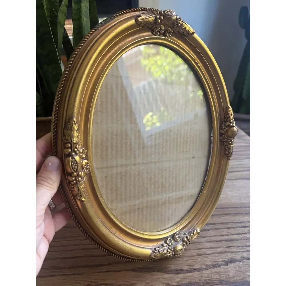 Antique Baroque Gold Gilt Oval Frame 12x10” Acorns and Leaves Victorian Frame